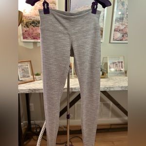 Lululemon Leggings - Wunder Under (OG version) - White and Grey Striped - size 6